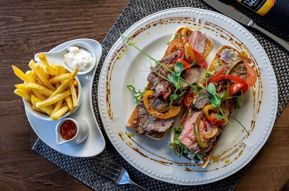 THE INN Hotel Bar&Restaurant Saint Helier Jersey Exterior foto